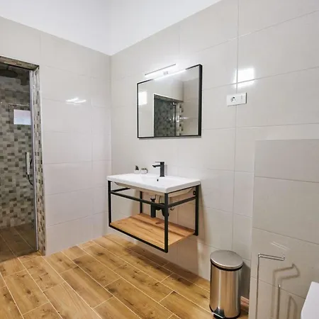 Steinvilla Planura Mit Pool, Grossem Garten Hébergement de vacances Privlaka (Zadar)